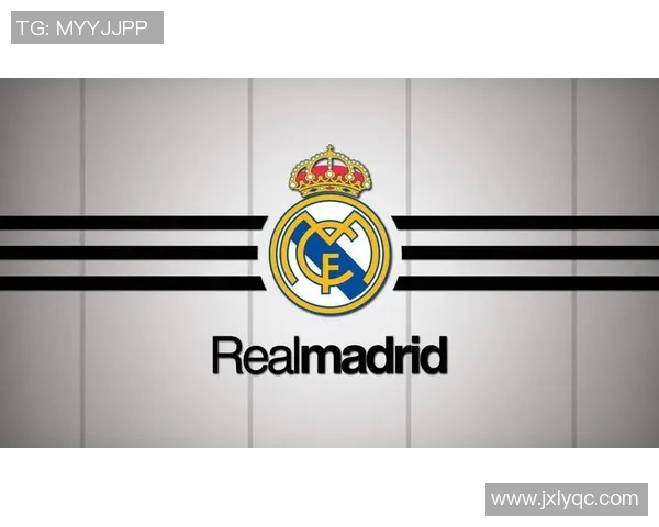 足球明星墙布与皇马传奇的完美结合打造家居新风尚