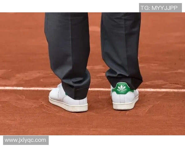 探究足球明星青睐adidas的原因及其背后的品牌魅力与影响力